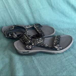 Teva Women's Gray Patterned Sandals